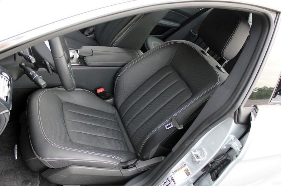  Mercedes-Benz CLS550 2012 года  (фото 61 из 121)